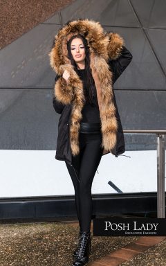 Стилна парка с естествен косъм от енот