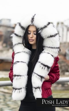 Зимно яке с разкошна качулка от лисица